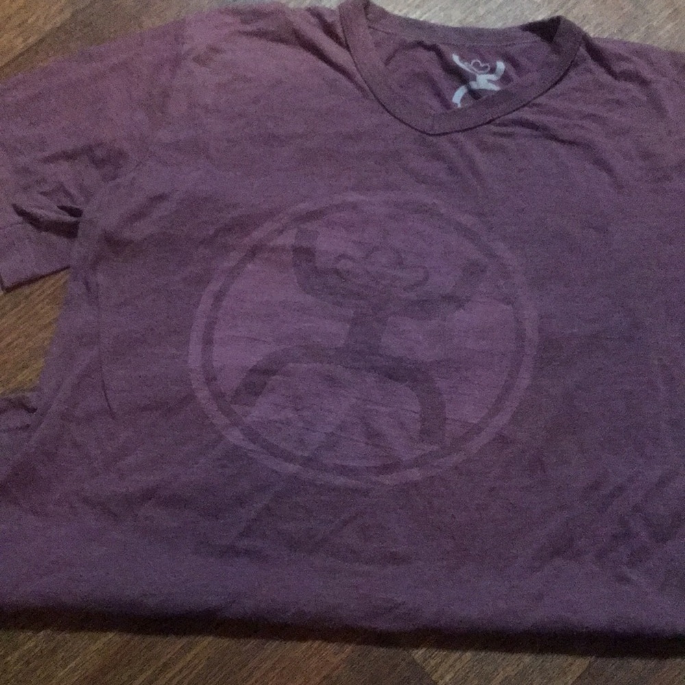 Hooey Tee